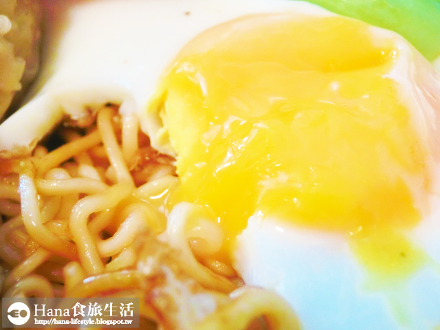 【台北市中山區】麻犇堂囍糖本舖 | 復古英式裝潢 港式正統公仔麵 鹹甜奶油香的冰火菠蘿油 免收服務費