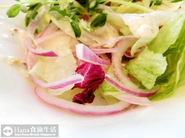 【台北市中山區】麻犇堂囍糖本舖 | 復古英式裝潢 港式正統公仔麵 鹹甜奶油香的冰火菠蘿油 免收服務費