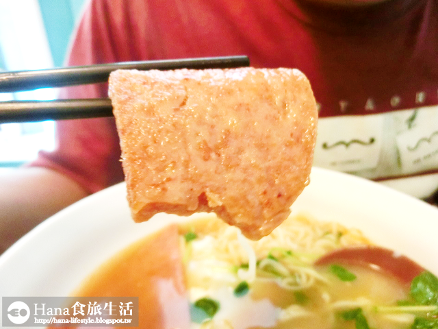 【台北市中山區】麻犇堂囍糖本舖 | 復古英式裝潢 港式正統公仔麵 鹹甜奶油香的冰火菠蘿油 免收服務費