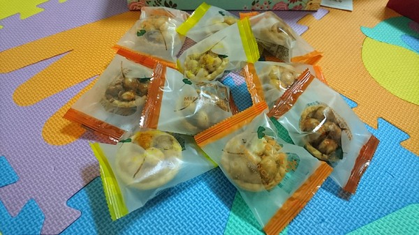 名坂奇：美食團購~名坂奇 洋菓子的店~綜合夏威夷豆塔~幸福的好滋味~