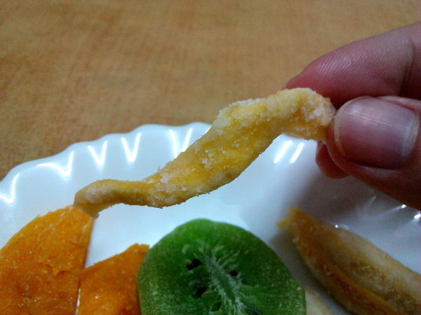 美勝珍蜜餞行：【臺南Ω中西區】美勝珍蜜餞。琳瑯滿目的古早味零嘴讓人看得眼花撩亂