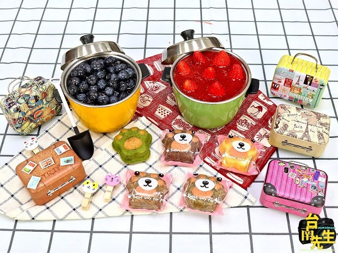 台南炭烤黑輪攤／從路邊三輪車賣到開店面／飄香40多年老店／在地人從小吃到大／100元吃飽吃滿CP值高／台南人下午茶就愛這一味／台南體育場附近美食