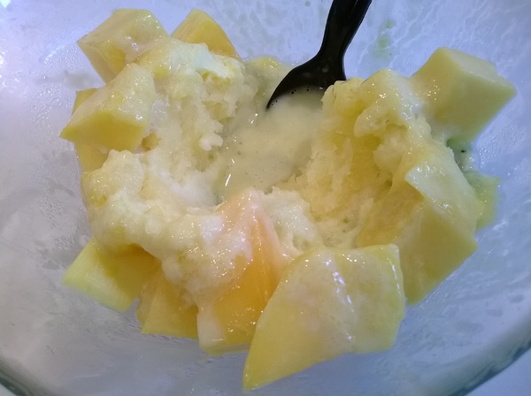 Mr.果：吃冰吃水果，超級豐富的水果雪綿冰就在Mr.果