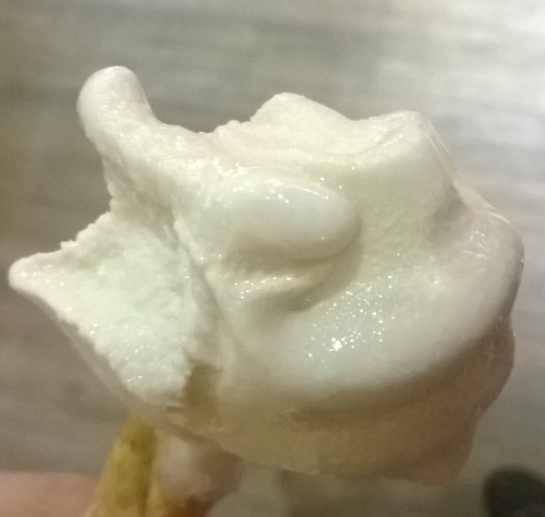 濃縮鮮乳的霜淇淋、創意激發新口味----白鬍子牛奶霜淇淋