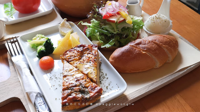 台南中西區︱一緒二咖啡民居：是老宅咖啡廳也是洋房民宿 必吃精緻豐盛早午餐(菜單) 台南美食 台南特色民宿