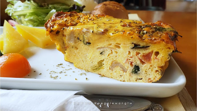 台南中西區︱一緒二咖啡民居：是老宅咖啡廳也是洋房民宿 必吃精緻豐盛早午餐(菜單) 台南美食 台南特色民宿