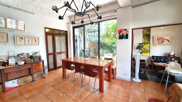 台南中西區︱一緒二咖啡民居：是老宅咖啡廳也是洋房民宿 必吃精緻豐盛早午餐(菜單) 台南美食 台南特色民宿