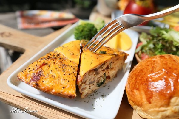 一緒二咖啡：【台南美食】是民宿也是咖啡館！城市中的休憩好去處：一緒二咖啡 Cafe Isshoni