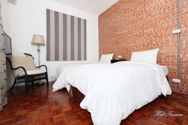 一緒二咖啡：【台南美食】是民宿也是咖啡館！城市中的休憩好去處：一緒二咖啡 Cafe Isshoni