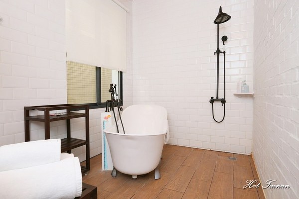 一緒二咖啡：【台南美食】是民宿也是咖啡館！城市中的休憩好去處：一緒二咖啡 Cafe Isshoni