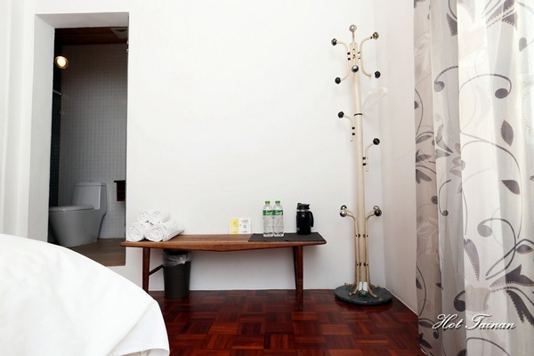 一緒二咖啡：【台南美食】是民宿也是咖啡館！城市中的休憩好去處：一緒二咖啡 Cafe Isshoni