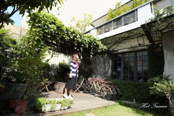 一緒二咖啡：【台南美食】是民宿也是咖啡館！城市中的休憩好去處：一緒二咖啡 Cafe Isshoni