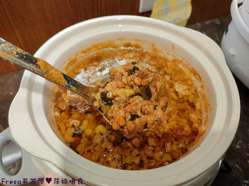 彰化飯店【康橋商旅】舒適敞亮家庭房型.午茶點心豐盛早餐ＣＰ值高│樓下逛菜市場超熱鬧│員林火車站│彰化員林飯店 - Fresa芙芮莎♥莎旅憶食