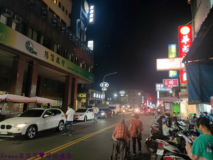 彰化飯店【康橋商旅】舒適敞亮家庭房型.午茶點心豐盛早餐ＣＰ值高│樓下逛菜市場超熱鬧│員林火車站│彰化員林