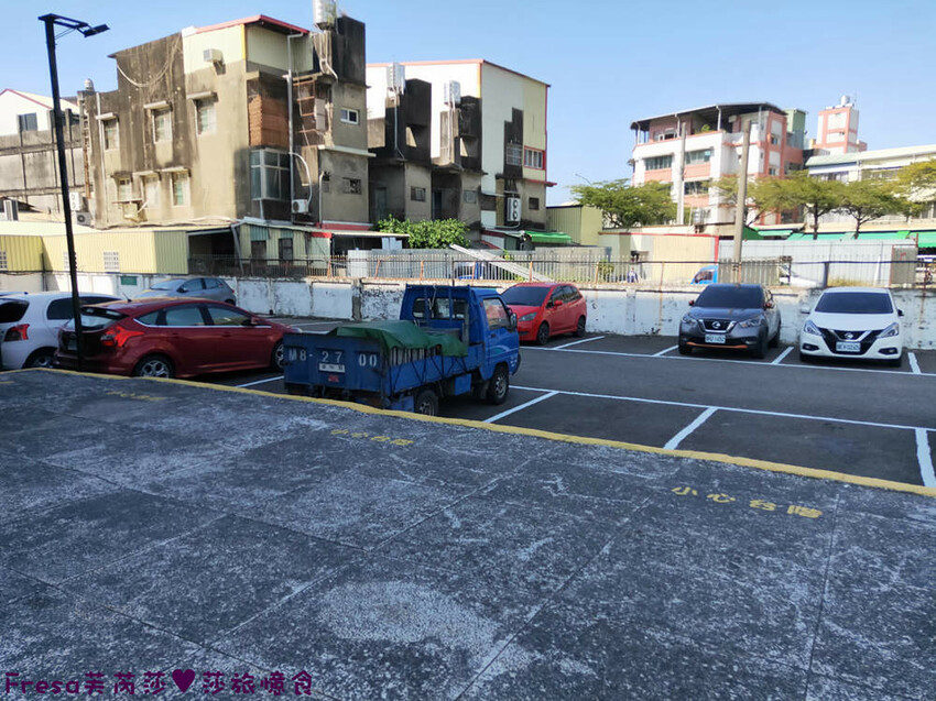 彰化飯店【康橋商旅】舒適敞亮家庭房型.午茶點心豐盛早餐ＣＰ值高│樓下逛菜市場超熱鬧│員林火車站│彰化員林