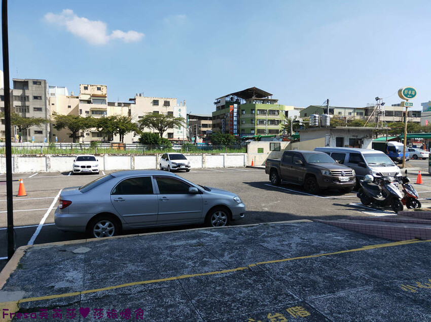 彰化飯店【康橋商旅】舒適敞亮家庭房型.午茶點心豐盛早餐ＣＰ值高│樓下逛菜市場超熱鬧│員林火車站│彰化員林飯店 - Fresa芙芮莎♥莎旅憶食