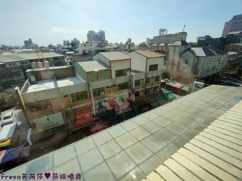 彰化飯店【康橋商旅】舒適敞亮家庭房型.午茶點心豐盛早餐ＣＰ值高│樓下逛菜市場超熱鬧│員林火車站│彰化員林