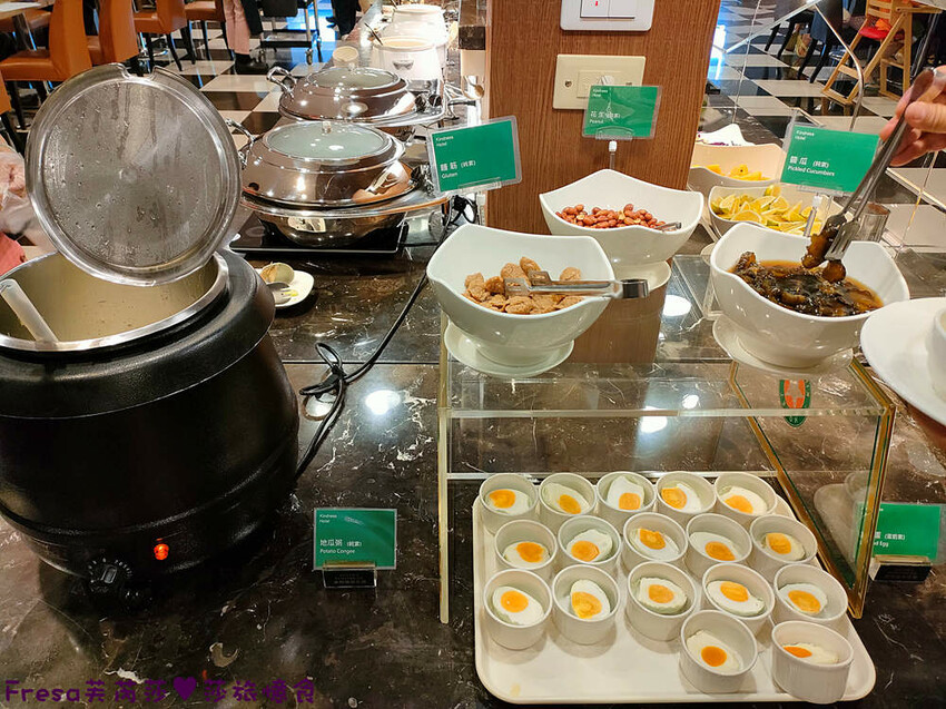 彰化飯店【康橋商旅】舒適敞亮家庭房型.午茶點心豐盛早餐ＣＰ值高│樓下逛菜市場超熱鬧│員林火車站│彰化員林