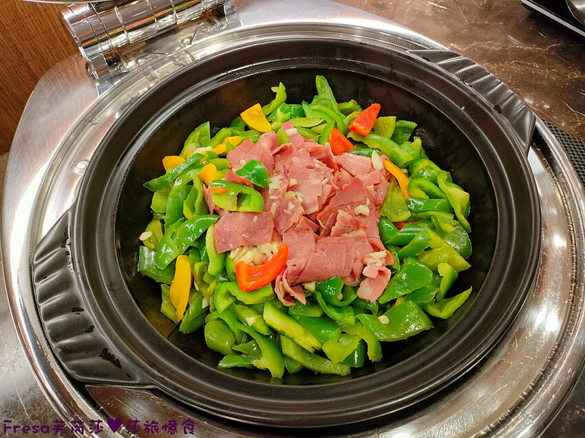 彰化飯店【康橋商旅】舒適敞亮家庭房型.午茶點心豐盛早餐ＣＰ值高│樓下逛菜市場超熱鬧│員林火車站│彰化員林飯店 - Fresa芙芮莎♥莎旅憶食