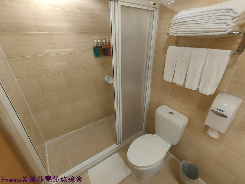 彰化飯店【康橋商旅】舒適敞亮家庭房型.午茶點心豐盛早餐ＣＰ值高│樓下逛菜市場超熱鬧│員林火車站│彰化員林飯店 - Fresa芙芮莎♥莎旅憶食