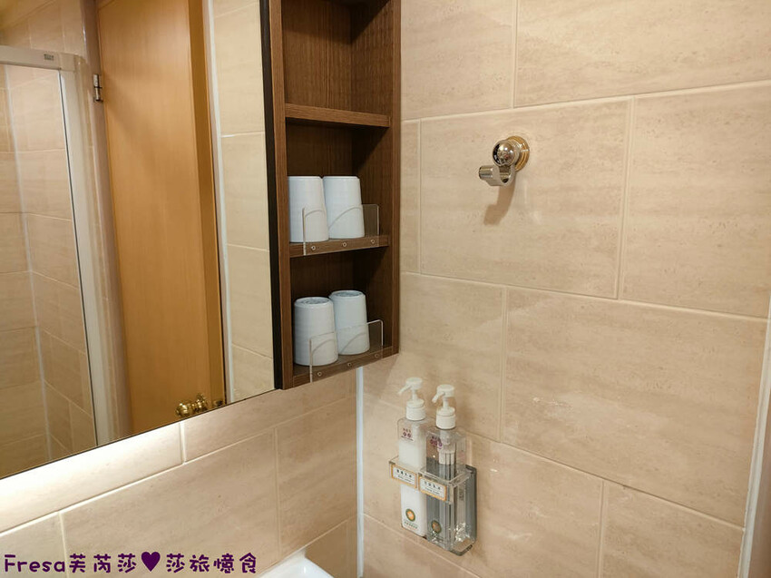 彰化飯店【康橋商旅】舒適敞亮家庭房型.午茶點心豐盛早餐ＣＰ值高│樓下逛菜市場超熱鬧│員林火車站│彰化員林