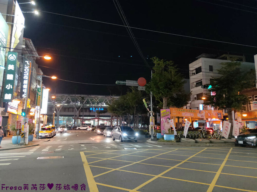 彰化飯店【康橋商旅】舒適敞亮家庭房型.午茶點心豐盛早餐ＣＰ值高│樓下逛菜市場超熱鬧│員林火車站│彰化員林