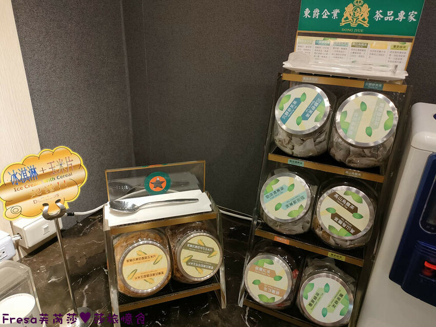 彰化飯店【康橋商旅】舒適敞亮家庭房型.午茶點心豐盛早餐ＣＰ值高│樓下逛菜市場超熱鬧│員林火車站│彰化員林