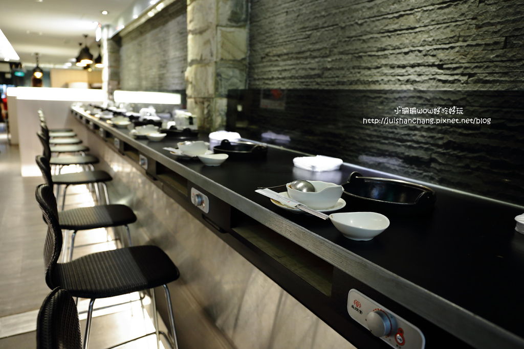 【食║三重】竹間精緻鍋物~三重火鍋。主打平價海鮮!口味獨到的特有湯頭,值得一訪再訪!