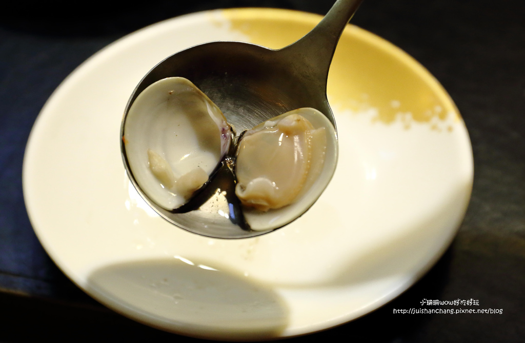 【食║三重】竹間精緻鍋物~三重火鍋。主打平價海鮮!口味獨到的特有湯頭,值得一訪再訪!