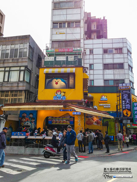 思慕昔冰品店~北捷東門站(冰店門口宛如小型聯合國)