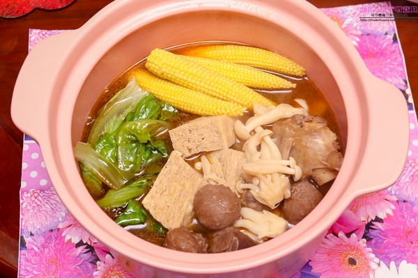 土羊哥羊肉爐:【宅配美食】☼土羊哥羊肉爐☼湯鮮味美,羊肉大塊骨頭少,羊肉丸彈牙好吃!♥♥