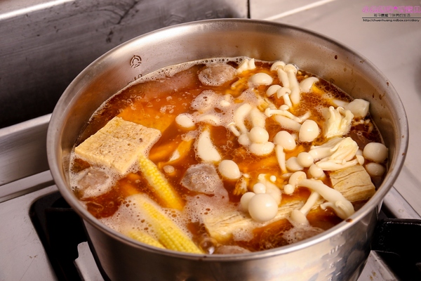 土羊哥羊肉爐:【宅配美食】☼土羊哥羊肉爐☼湯鮮味美,羊肉大塊骨頭少,羊肉丸彈牙好吃!♥♥