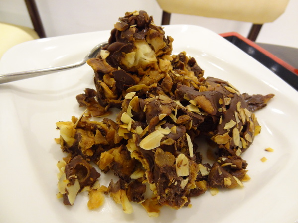 雪球客(永和總店)：1021120[官本金文愛台灣]雪球客這是Candy Crush嗎？吃甜點順便感受雷神索爾用摃槌仔敲走厄運讓幸運好運旺旺來