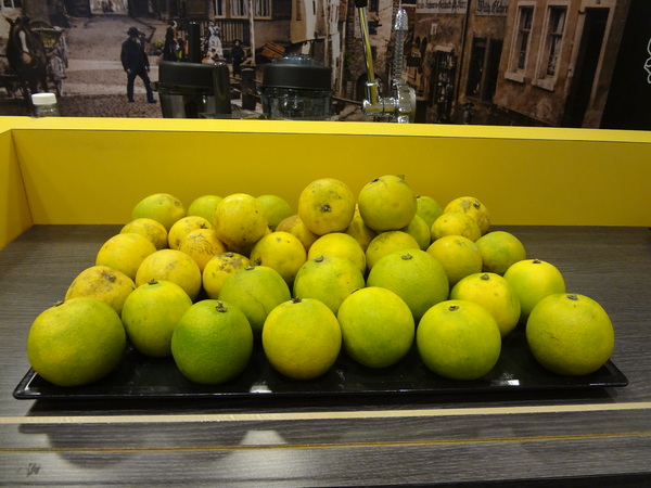 雪球客(永和總店)：1021120[官本金文愛台灣]雪球客這是Candy Crush嗎？吃甜點順便感受雷神索爾用摃槌仔敲走厄運讓幸運好運旺旺來