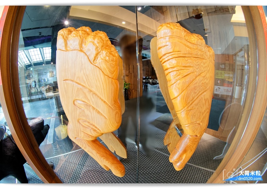 台北京華城美食,良食究好市集餐廳,超好吃的究好豬黃金豬排,戰斧豬排,還可參加究好豬50嚴究美食地圖,兌換千元福袋, - 大胃米粒 DAVID & MILLY