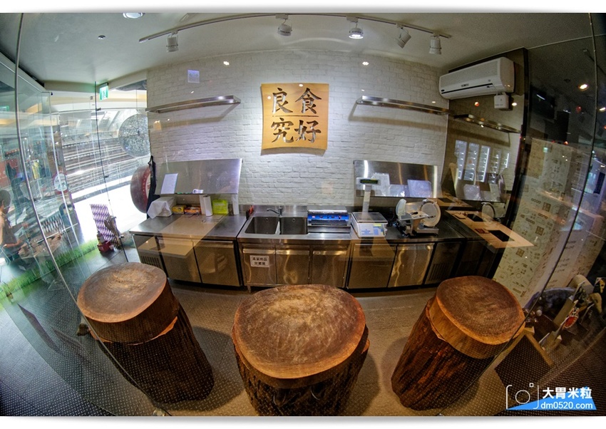 台北京華城美食,良食究好市集餐廳,超好吃的究好豬黃金豬排,戰斧豬排,還可參加究好豬50嚴究美食地圖,兌換千元福袋, - 大胃米粒 DAVID & MILLY