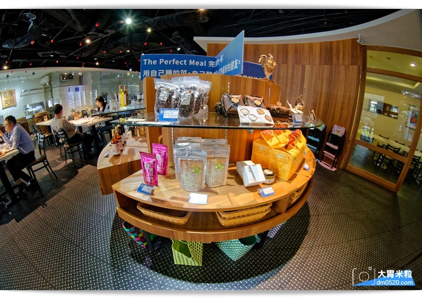 台北京華城美食,良食究好市集餐廳,超好吃的究好豬黃金豬排,戰斧豬排,還可參加究好豬50嚴究美食地圖,兌換千元福袋, - 大胃米粒 DAVID & MILLY