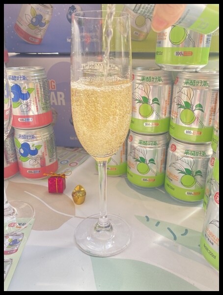 【氣泡水/氣泡醋推薦】【十全果醋、果醋好氣】年節聚餐既能享受暢快喝飲料的快樂口感,熱量不到一百卡,去除