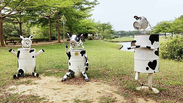 台南親子一日遊 -永通虱目魚粥、德元埤荷蘭村、六甲媽祖廟剉冰、蘭都觀光工廠、玉梅鮮乳包子饅頭、柳營八老