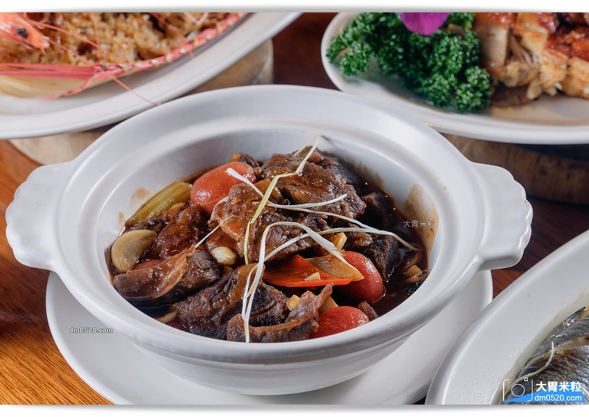 台北長輩最愛人氣台菜餐廳！滿穗台菜,2020吉祥年菜外帶禮盒3800元,5人份8道菜超值推薦,限量300組～早鳥預購再贈純干貝醬！台北年菜外帶推薦2020, - 大胃米粒 DAVID & MI