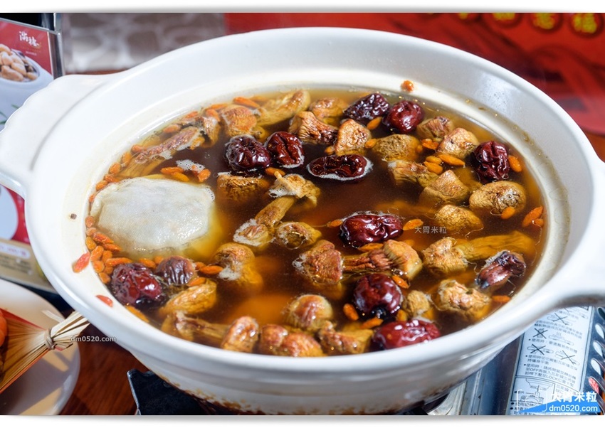 台北長輩最愛人氣台菜餐廳！滿穗台菜,2020吉祥年菜外帶禮盒3800元,5人份8道菜超值推薦,限量300組～早鳥預購再贈純干貝醬！台北年菜外帶推薦2020, - 大胃米粒 DAVID & MI