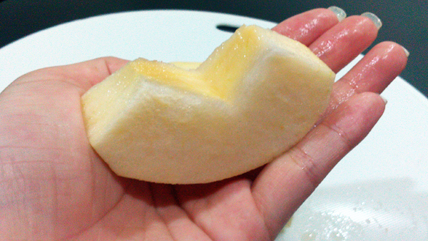 【網購】鮮果日誌-日本青森新品種─朱鷺蘋果 美味又多汁~~