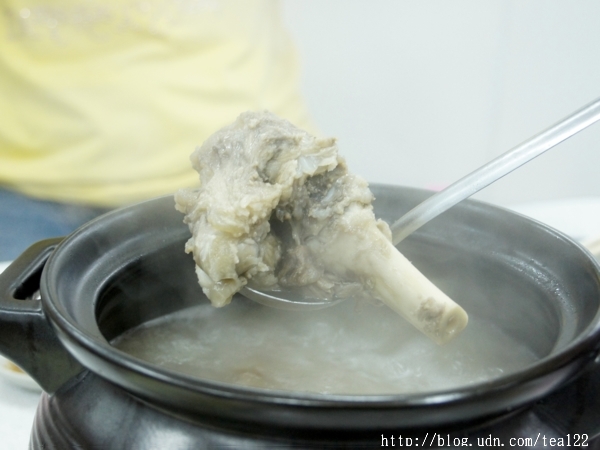 鈣骨湯--冬補新菜單,補骨又補膠原蛋白!