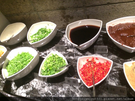 捷運松江南京美食、中山區四平商圈好吃－《辛殿麻辣火鍋》暖冬吃到飽！