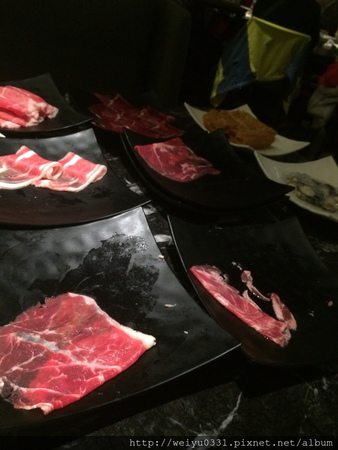 捷運松江南京美食、中山區四平商圈好吃－《辛殿麻辣火鍋》暖冬吃到飽！