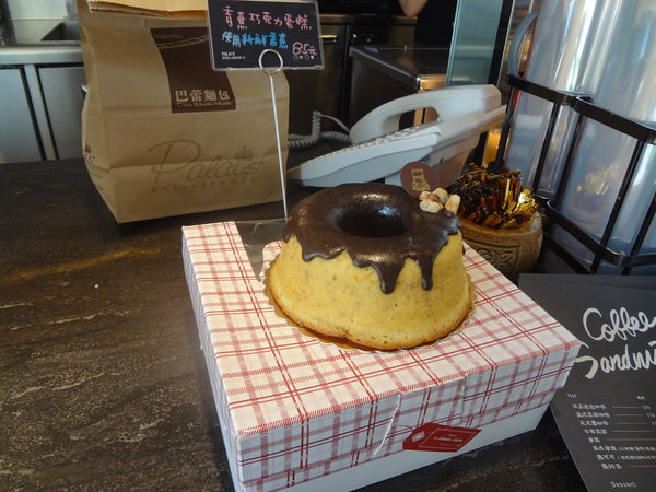 巴蕾麵包：1020717[官本金文愛台灣]巴蕾麵包好吃猶如站在青青草原中的無敵老K