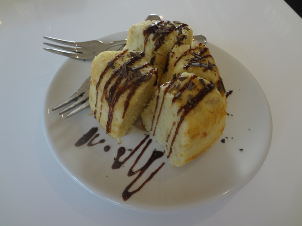 巴蕾麵包：1020717[官本金文愛台灣]巴蕾麵包好吃猶如站在青青草原中的無敵老K