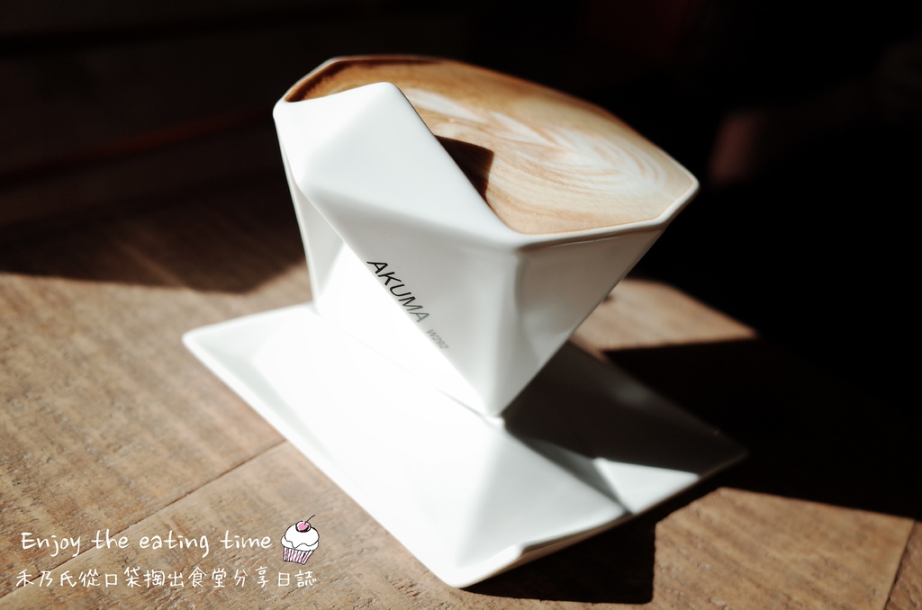 16-11-24-11-32-08-865_deco.jpg 16-11-24-11-32-08-865_deco.jpg