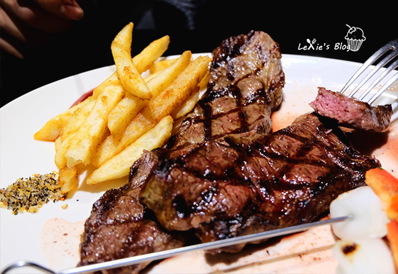 小惡魔30.jpg 小惡魔30.jpg