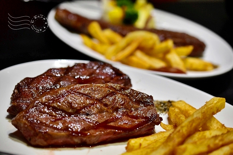 平價高CP值美食：【小惡魔炭燒牛排】(捷運中和永安市場站)